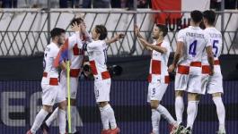 正提醒着裁 正提醒着裁